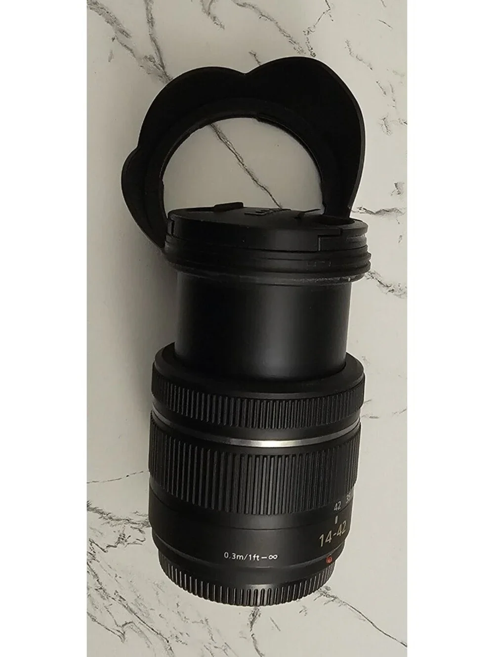 Panasonic Lumix G Vario 14-42mm f/3.5-5.6 Mega OIS Micro Four Thirds lens